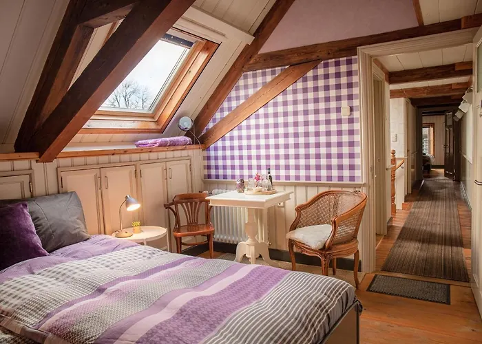 Boerenhofstede De Overhorn B&B 비스프