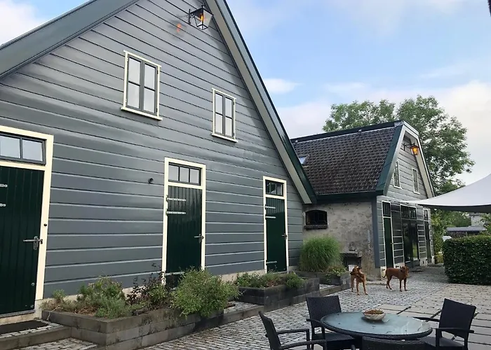 Boerenhofstede De Overhorn 4* 비스프