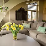 Boerenhofstede De Overhorn Bed & Breakfast 4*