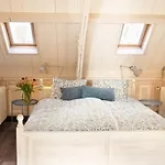 Boerenhofstede De Overhorn Bed & Breakfast 4*