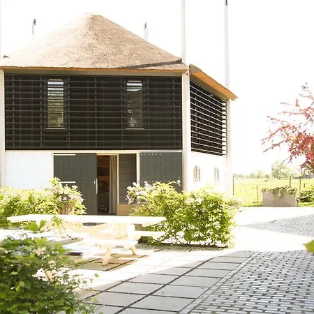Bed & Breakfast Boerenhofstede De Overhorn Weesp